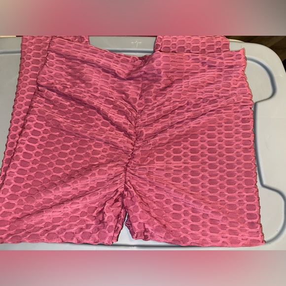 Pink TikTok leggings - Picture 2 of 2